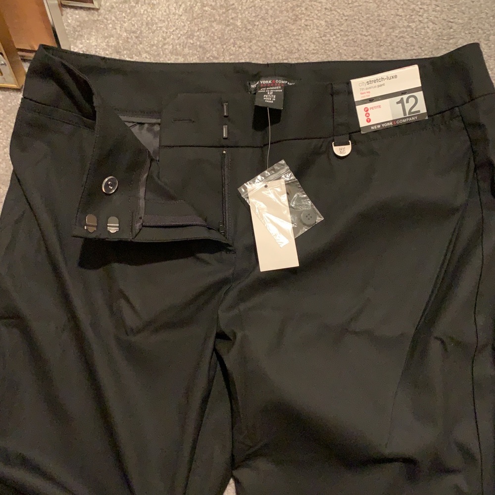 New York & Company Mid Rise Flair Leg